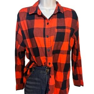 Old navy boyfriend flannel, medium